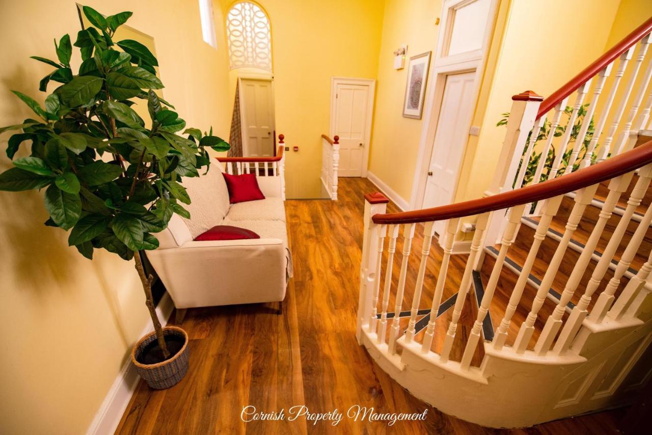 River Street Apartments Труро Экстерьер фото