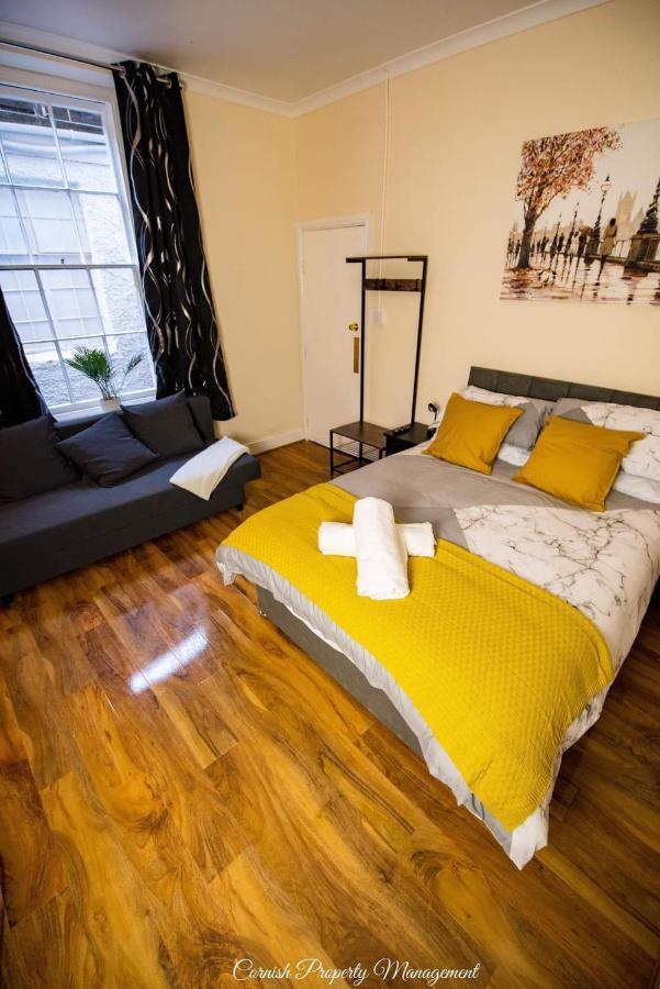 River Street Apartments Труро Экстерьер фото