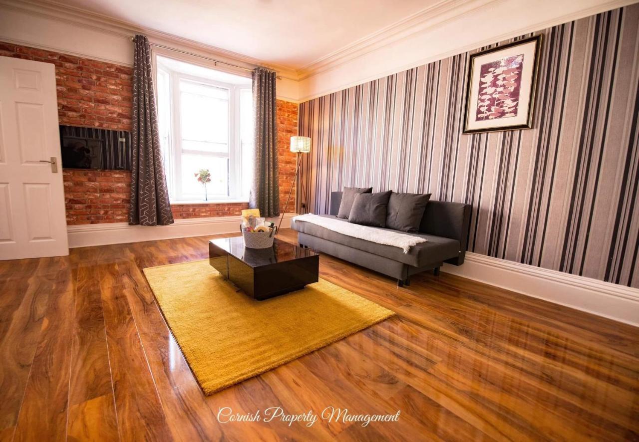 River Street Apartments Труро Экстерьер фото